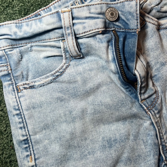 ✨ Size 00 AE Ripped Acid-Wash Jeans 🤍 - Picture 4 of 6